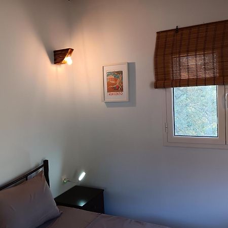 Tolis Rooms Himare Esterno foto