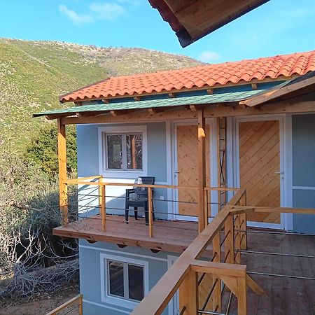 Tolis Rooms Himare Esterno foto