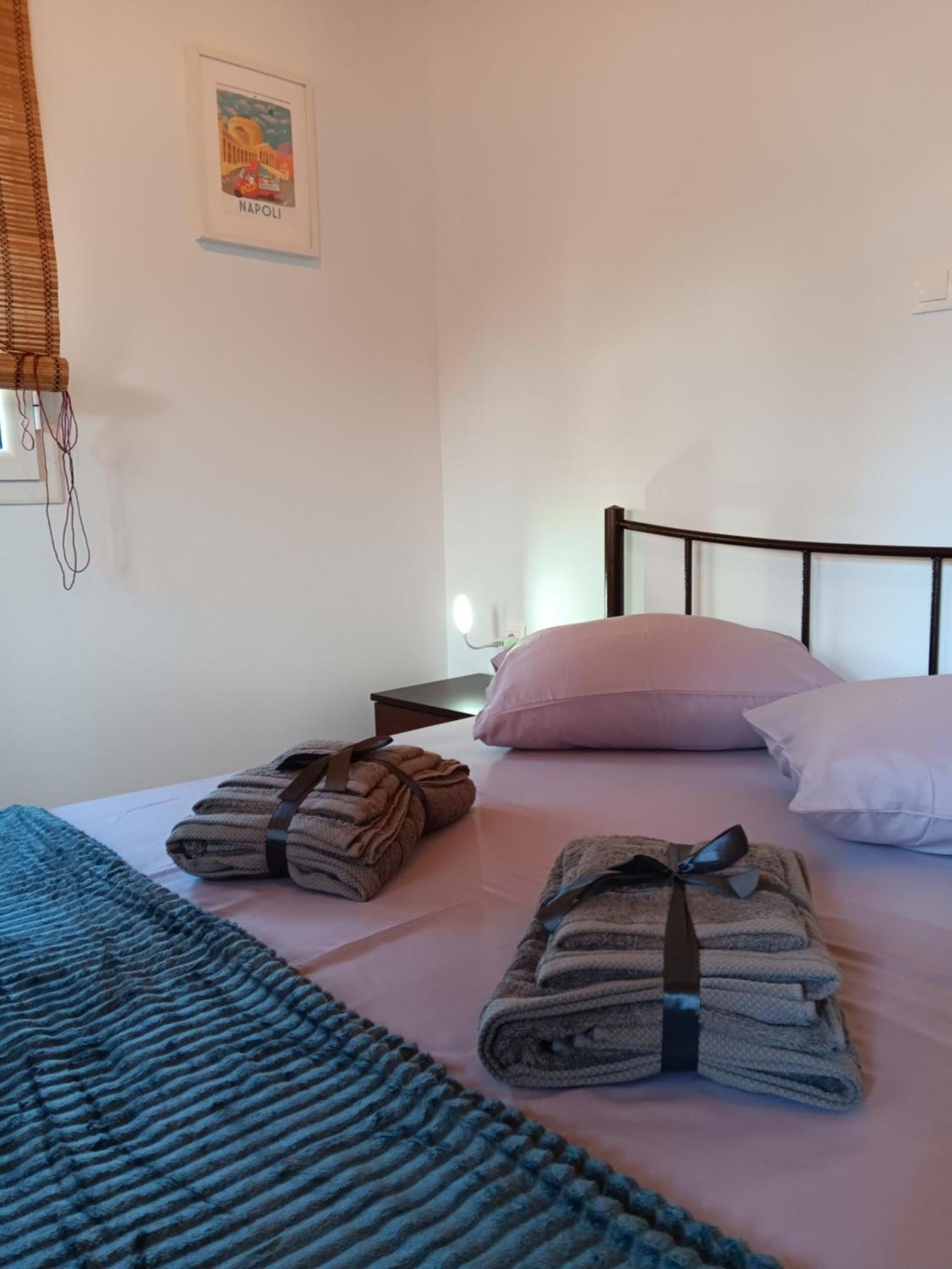 Tolis Rooms Himare Esterno foto