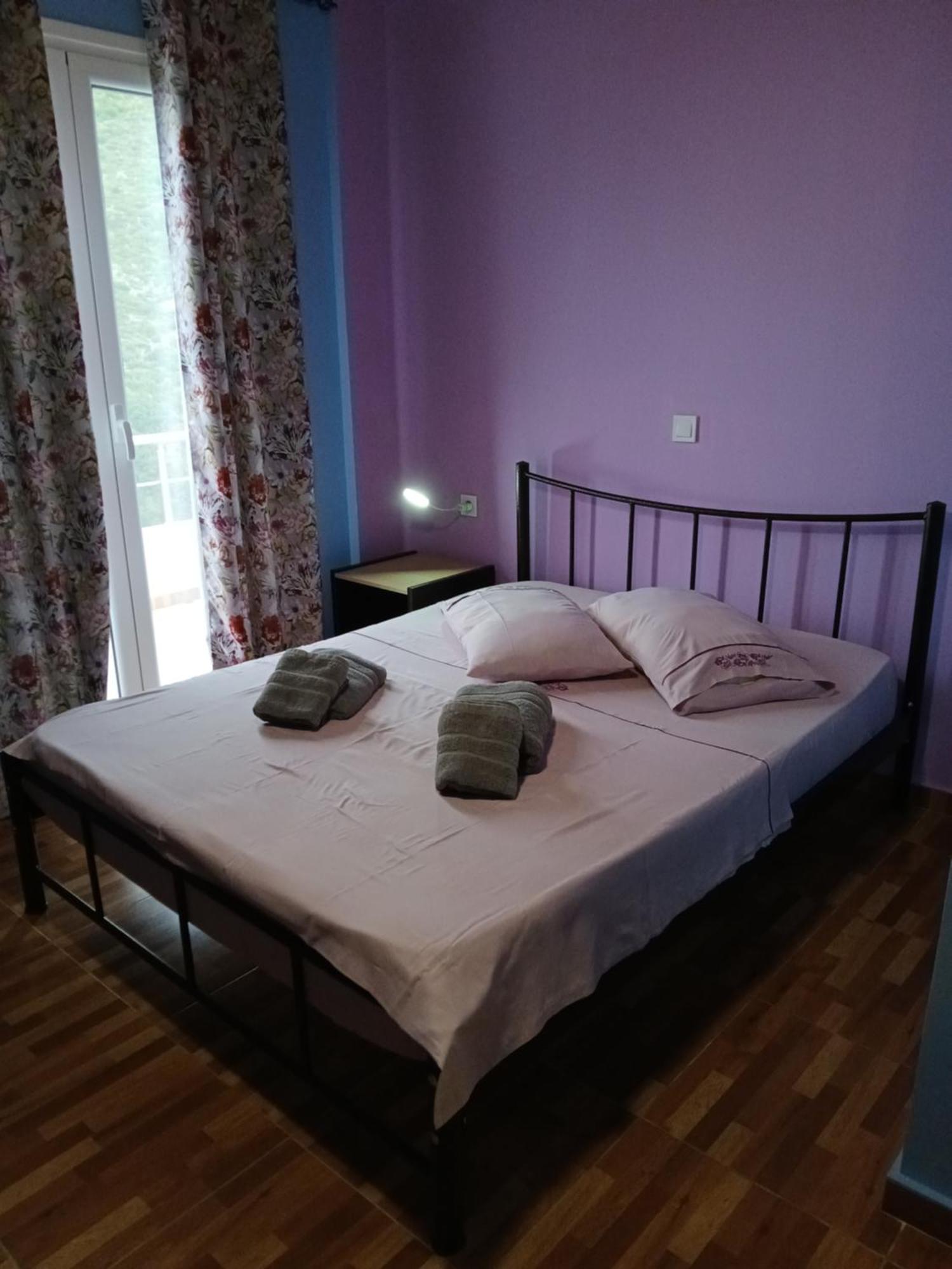Tolis Rooms Himare Esterno foto