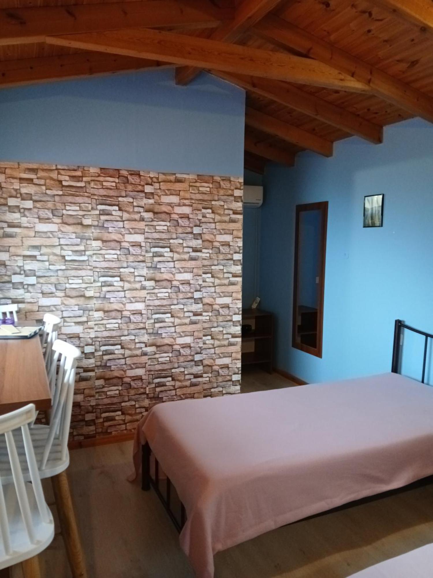 Tolis Rooms Himare Esterno foto